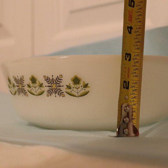 Vintage Fire King Anchor Hocking 1 1/2 quart baking dish. 437 meadow green. - Picture 5 of 7